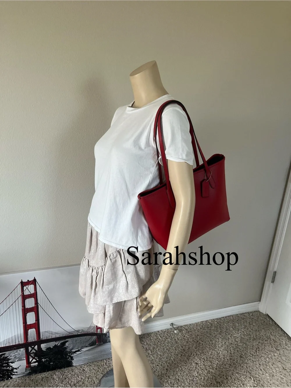 ✅Coach Medium City Tote Bag